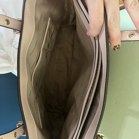 Michael Kors leather pink sparkly purse - Picture 6 of 9